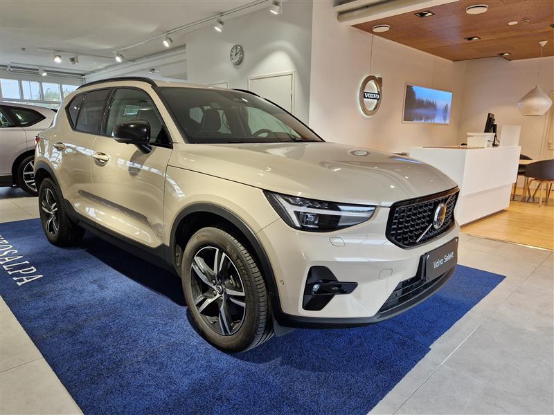 Volvo XC40 B3 MHEV Edition Plus DCT aut. 2025, bild 2/24