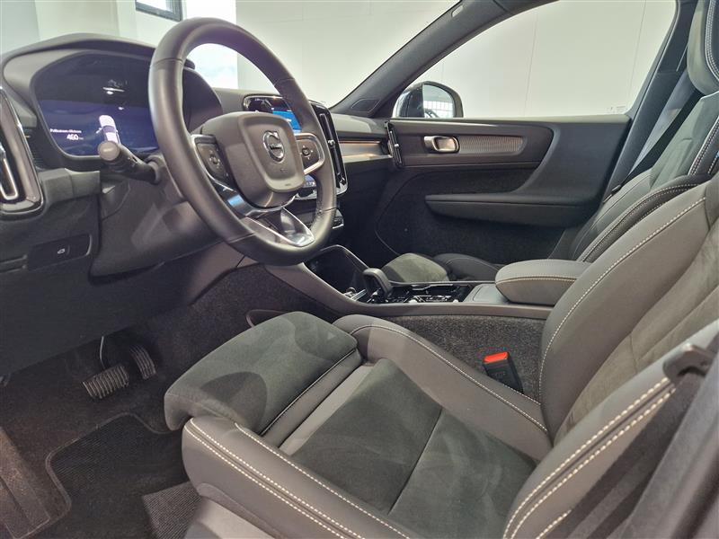 Volvo XC40 2025, kuva 6/25