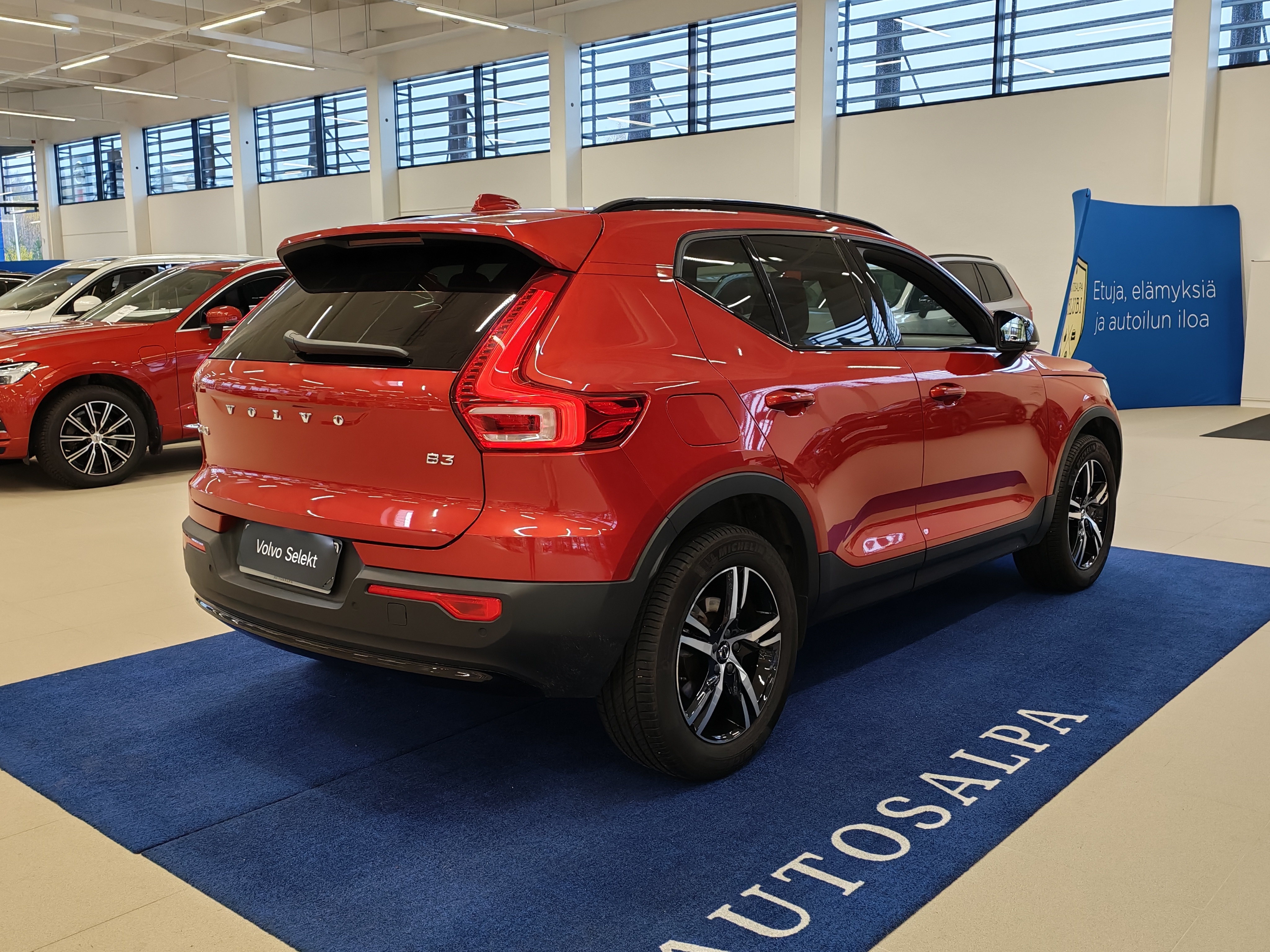 Volvo XC40 B3 MHEV Edition Plus DCT aut 2025, bild 2/21
