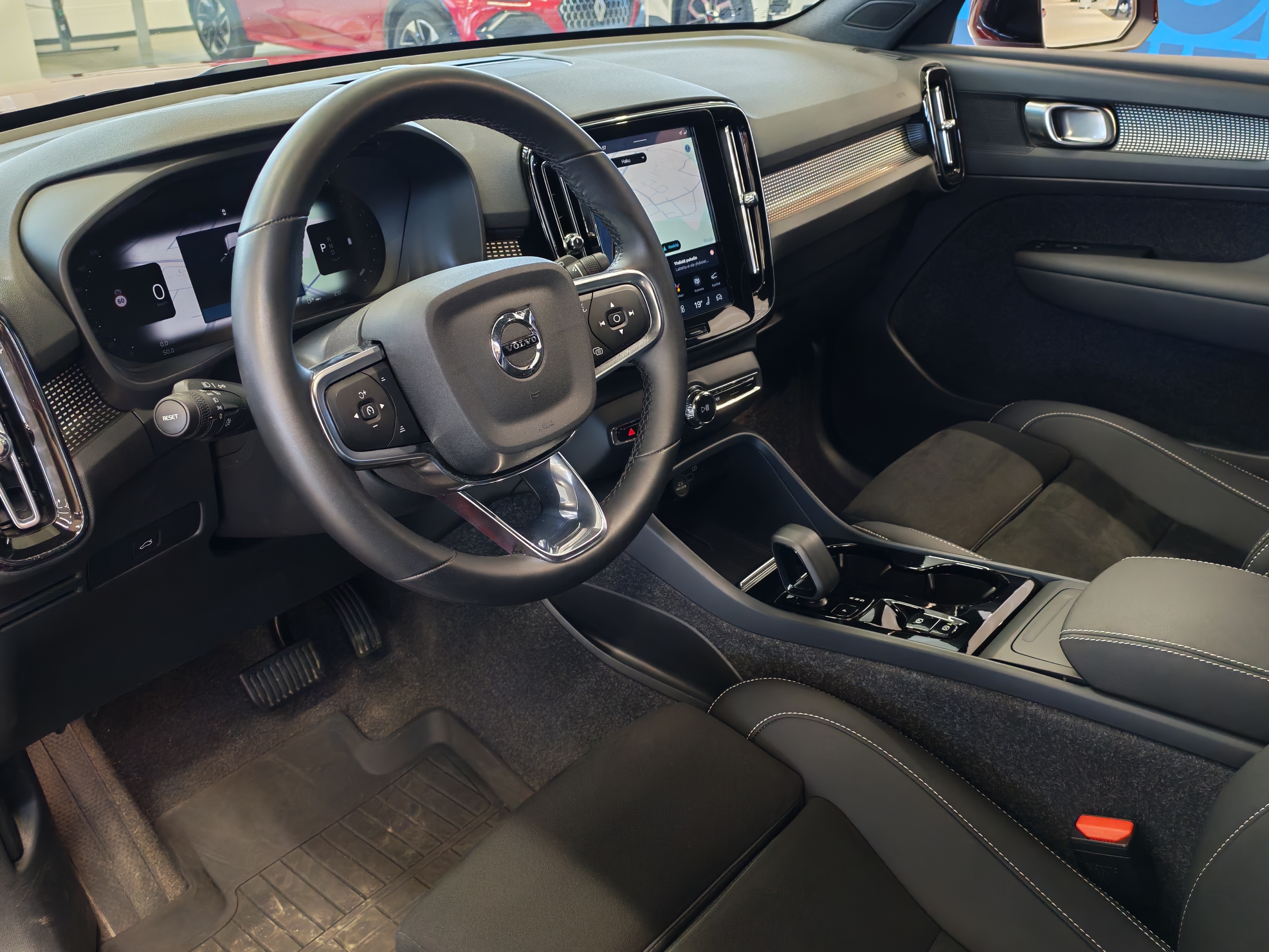 Volvo XC40 2025, kuva 3/20