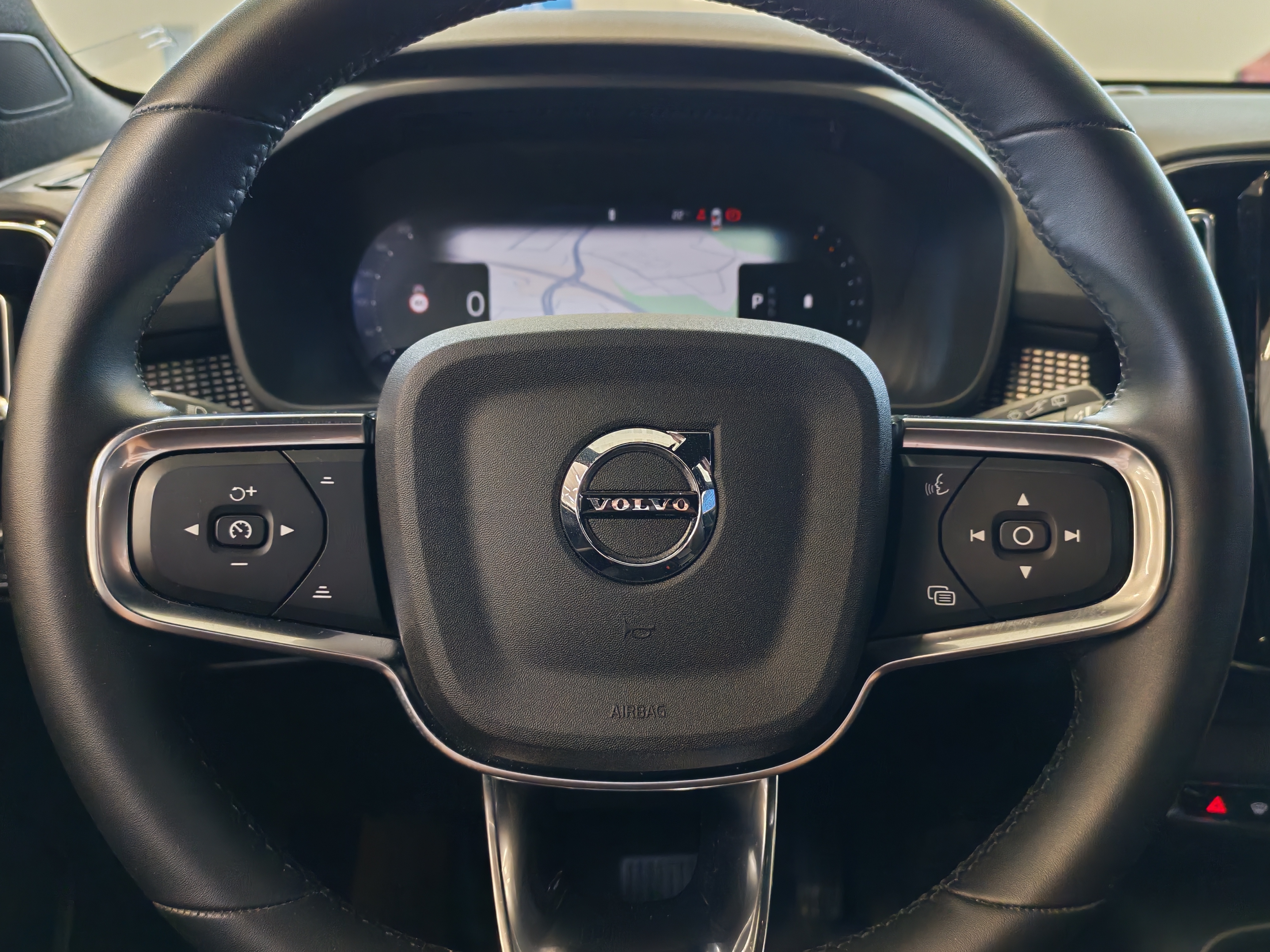 Volvo XC40 2025, kuva 5/20