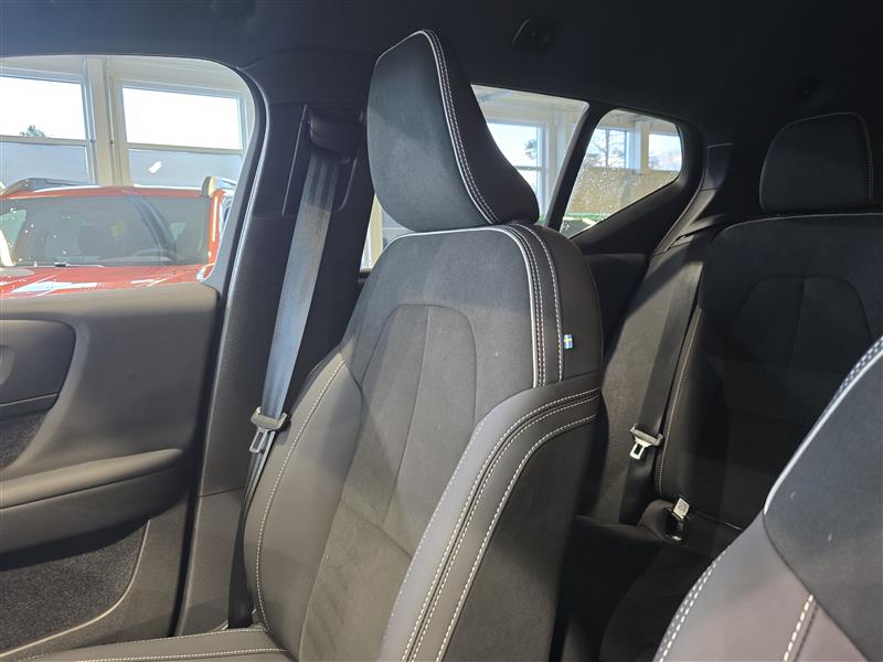 Volvo XC40 B3 MHEV EDITION PLUS DCT AUT.TAKUU 24KK/40TKM