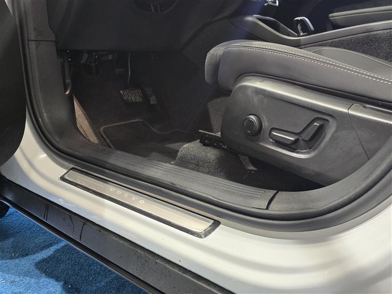 Volvo XC40 B3 MHEV EDITION PLUS DCT AUT.TAKUU 24KK/40TKM