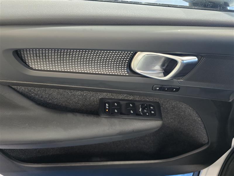 Volvo XC40 B3 MHEV EDITION PLUS DCT AUT.TAKUU 24KK/40TKM