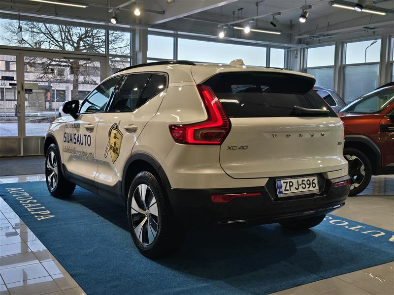 Volvo XC40 B3 MHEV Edition Plus DCT aut. 2025, bild 3/22