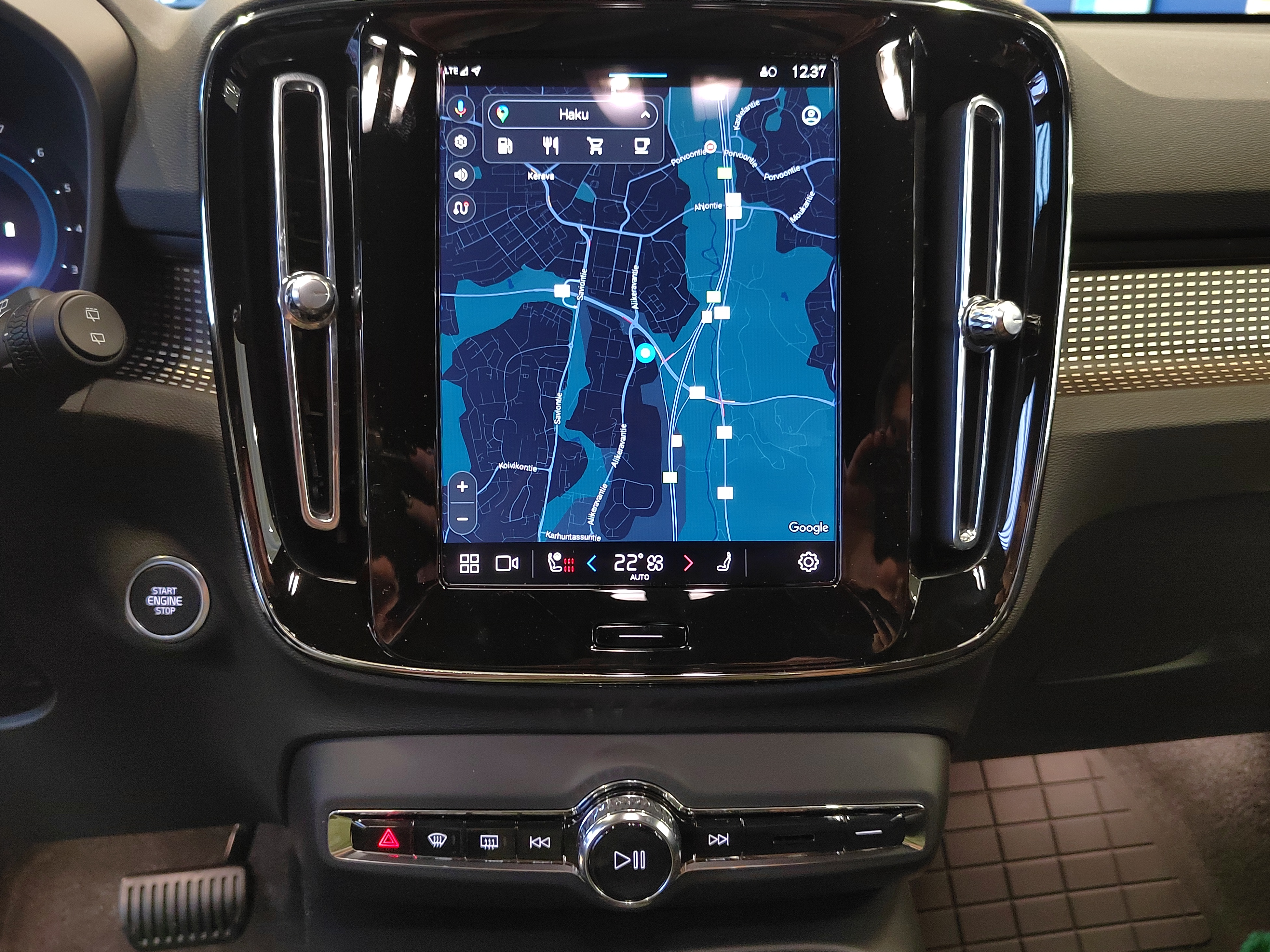 Volvo XC40 B3 MHEV EDITION PLUS DCT AUT. TAKUU 24KK/40TKM.