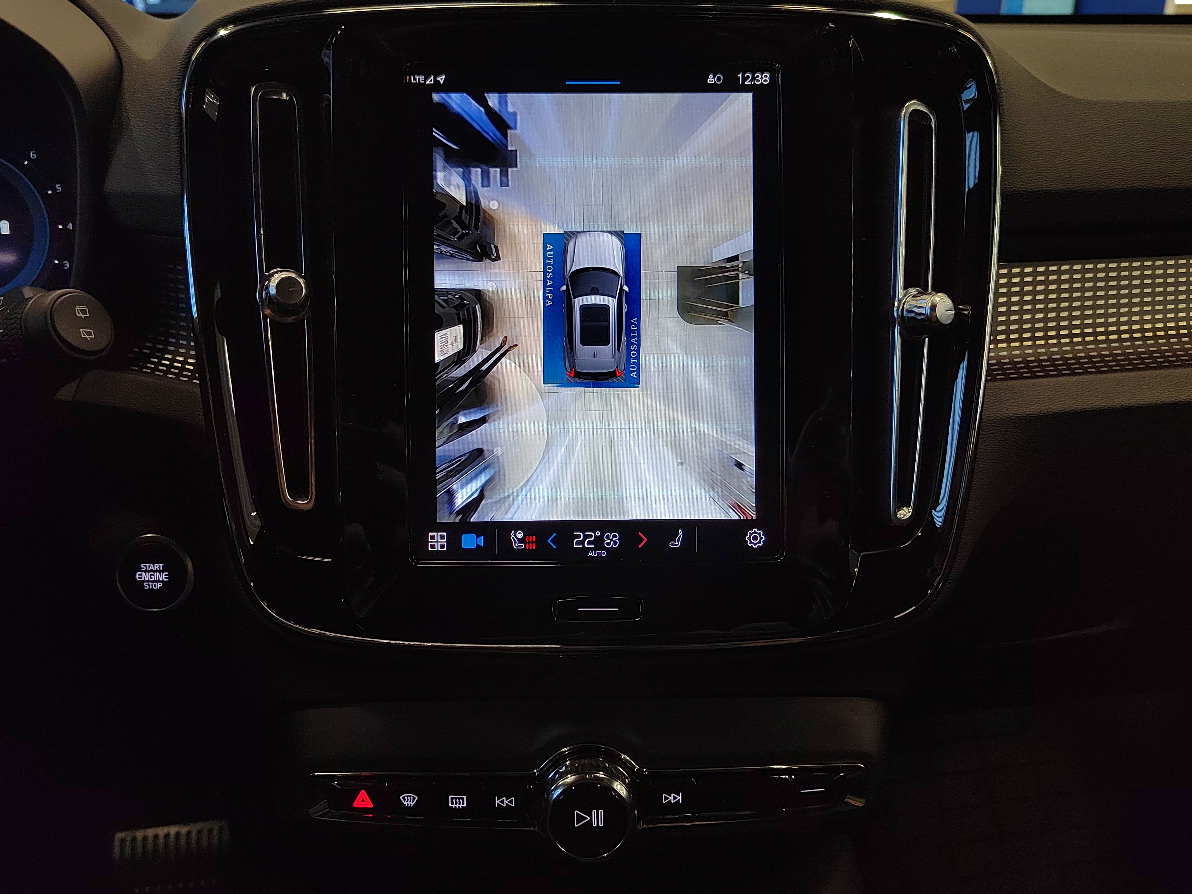 Volvo XC40 B3 MHEV EDITION PLUS DCT AUT. TAKUU 24KK/40TKM.