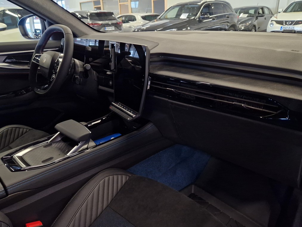 Renault RAFALE E-TECH PLUG-IN HYBRID 4X4 300 ESPRIT ALPINE 4CON