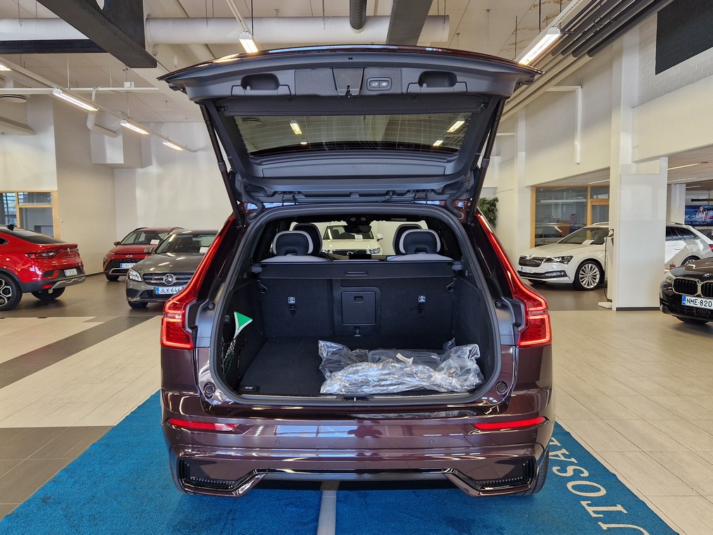 Volvo XC60 T6 AWD LONG RANGE ULTRA DARK
