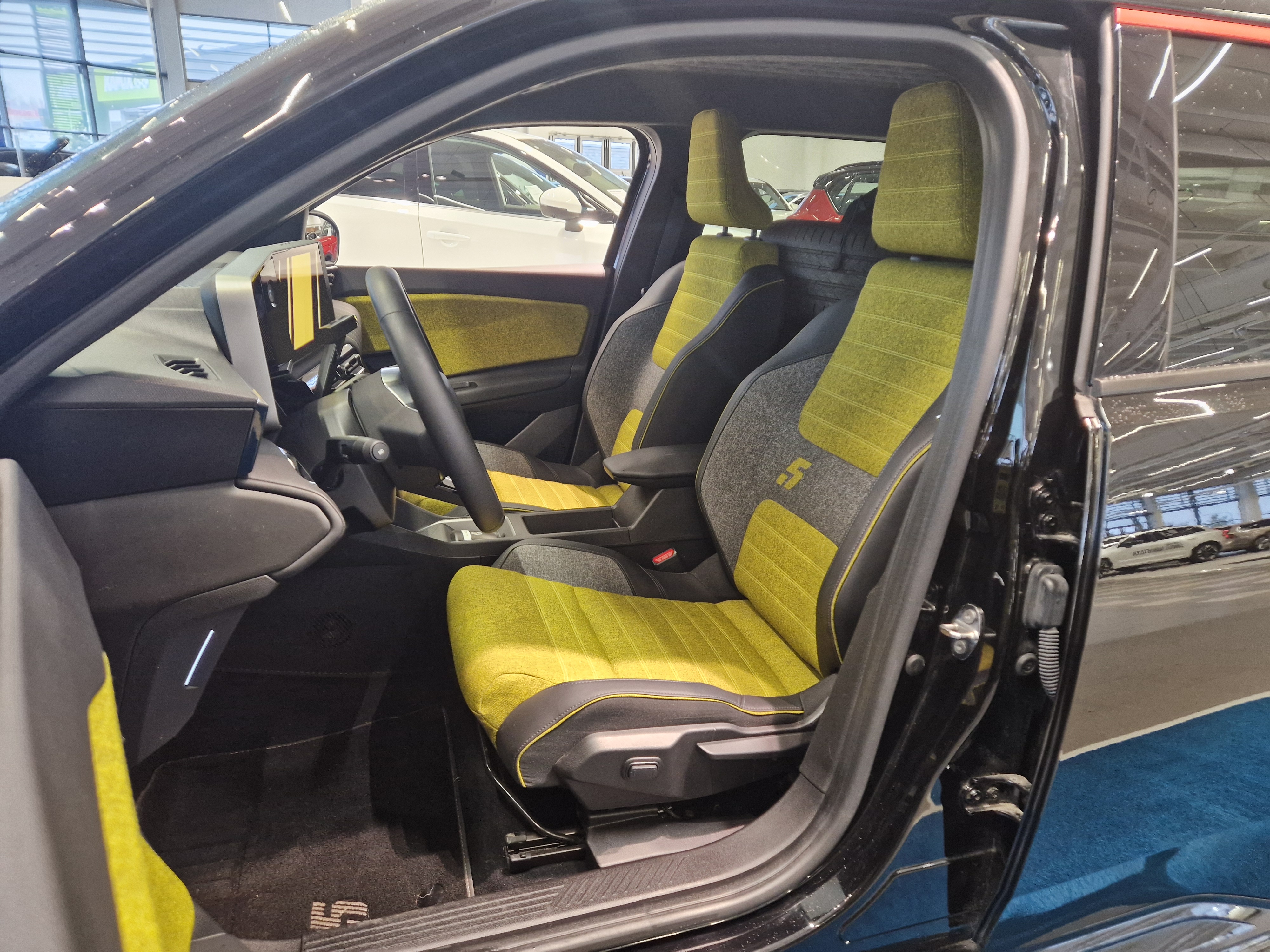 Renault 5 E-TECH ELECTRIC 150HV COMFORT RANGE ICONIC CINQ