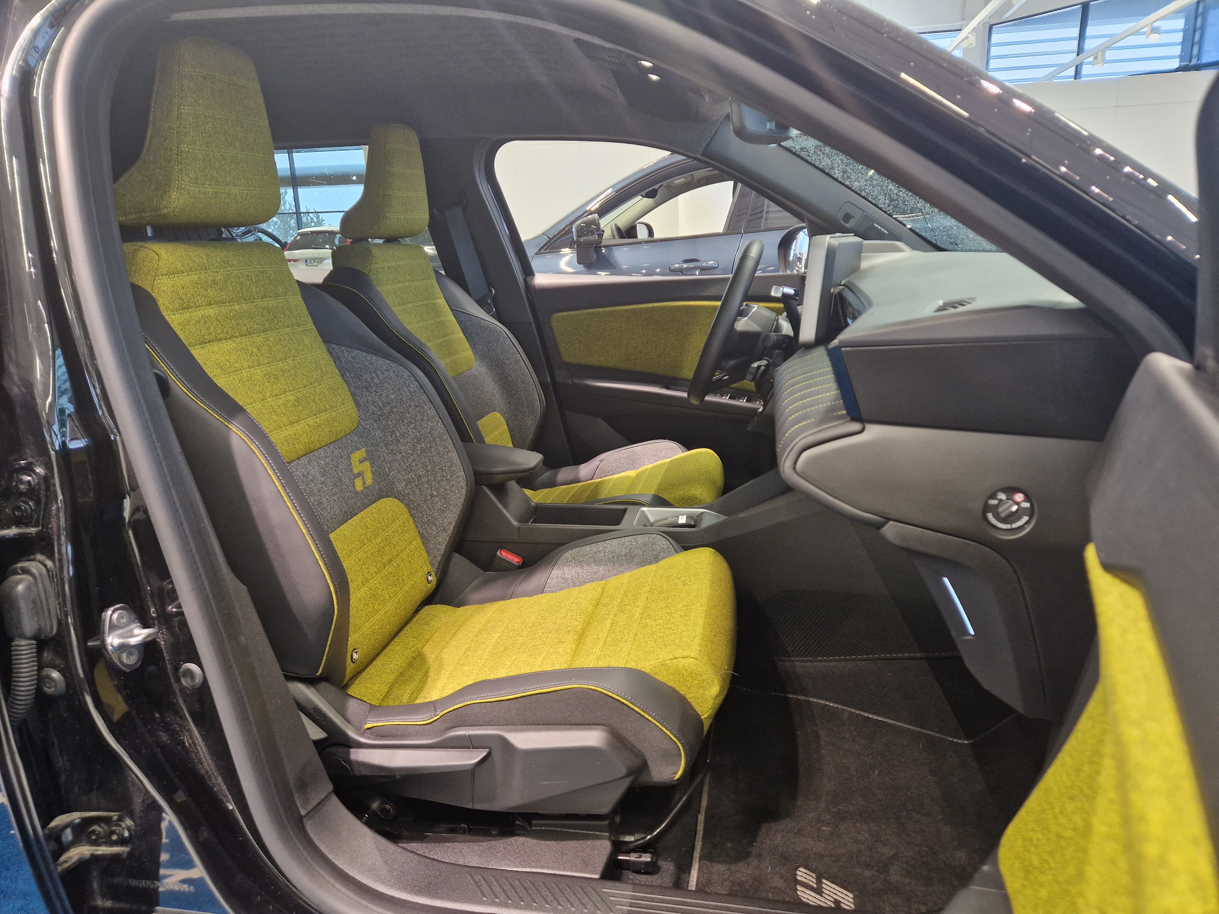 Renault 5 E-TECH ELECTRIC 150HV COMFORT RANGE ICONIC CINQ