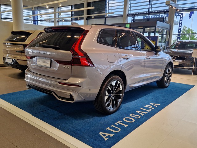 Volvo XC60 T8 AWD LONG RANGE HIGH PERFORMANCE ULTRA DARK