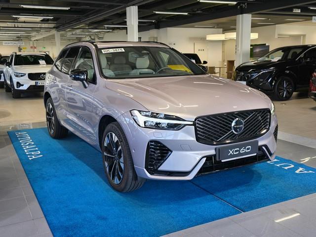 Volvo XC60 T8 AWD LONG RANGE ULTRA DARK.