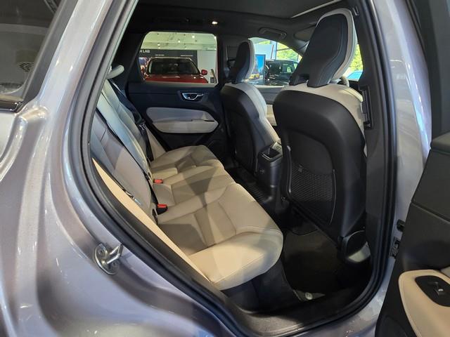 Volvo XC60 T8 AWD LONG RANGE ULTRA DARK.