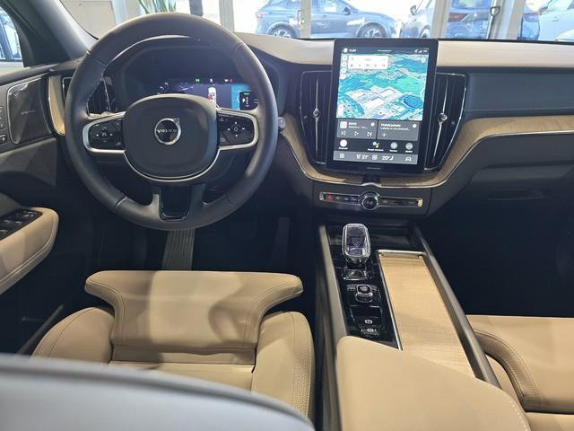 Volvo XC60 T8 AWD LONG RANGE ULTRA DARK.