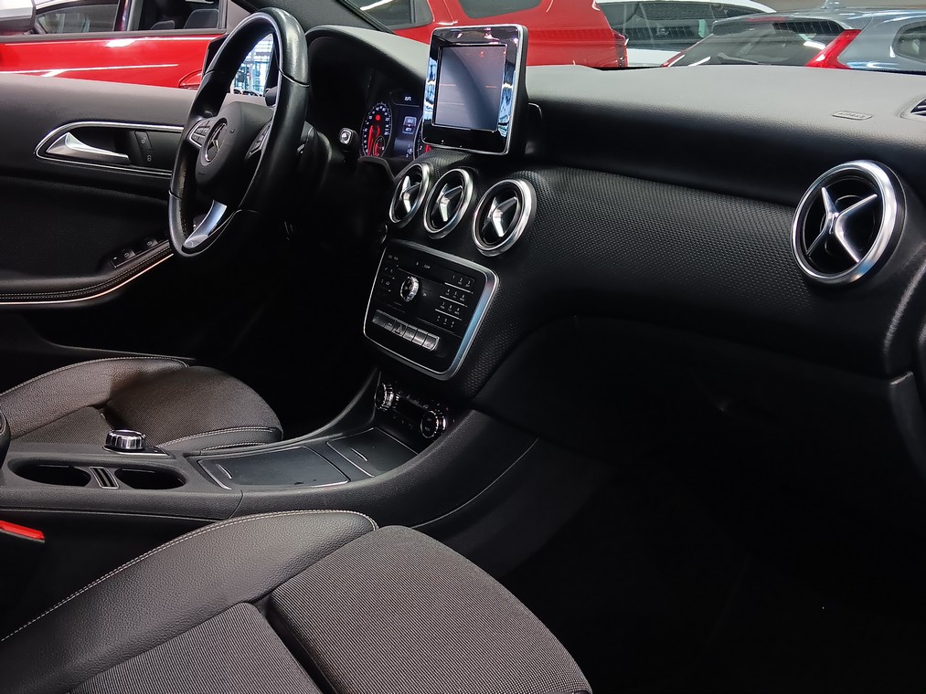 Mercedes-benz A 180 A SUOMI 100 EDITION