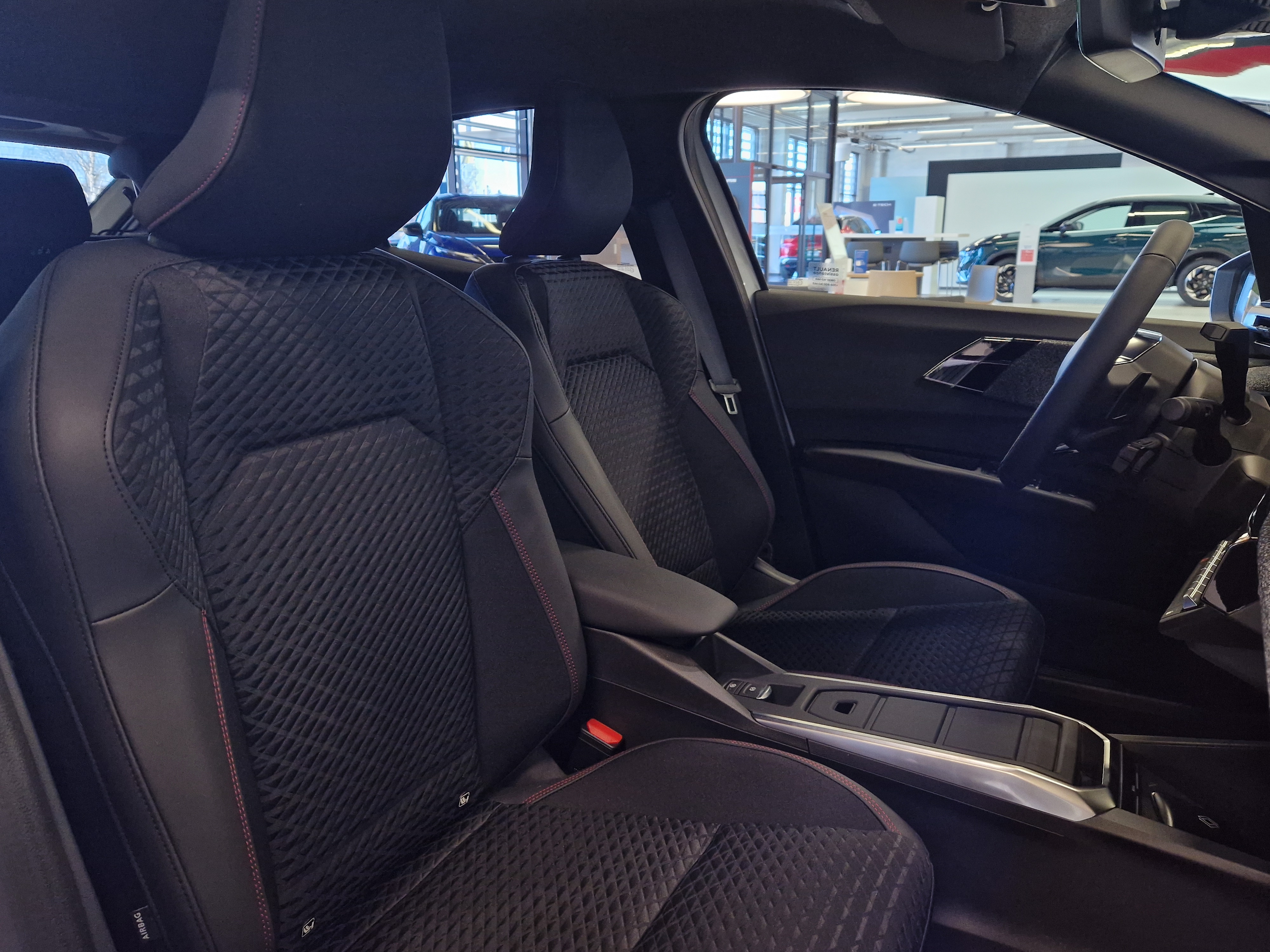 Renault CLIO TCE 115 EDC TECHNO.