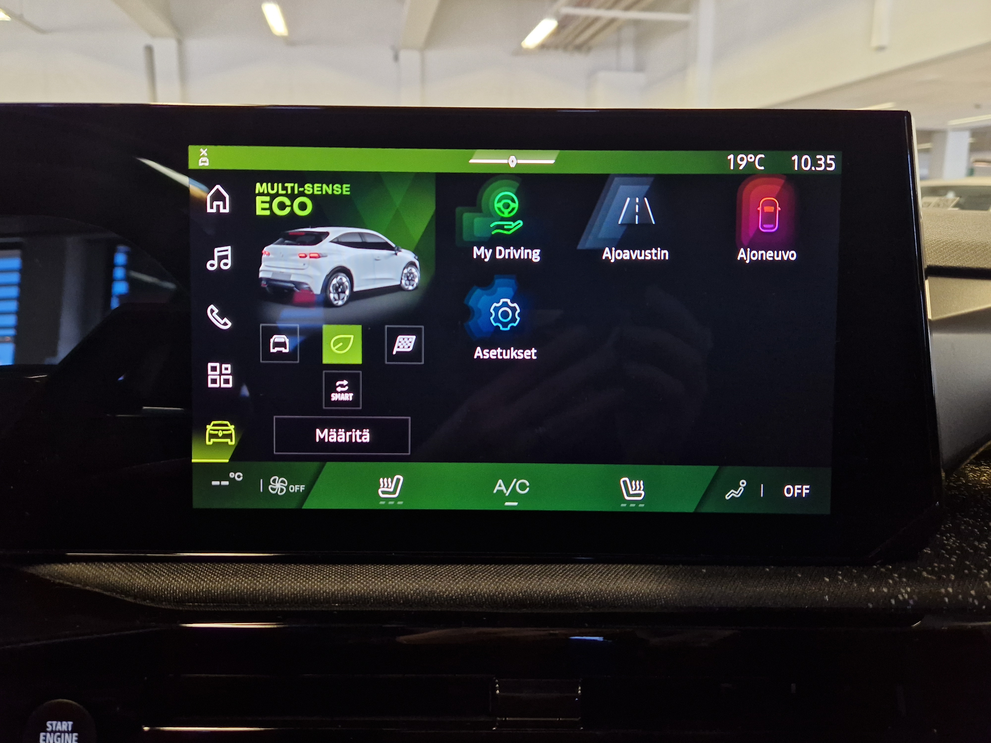 Renault CLIO TCE 115 EDC TECHNO.