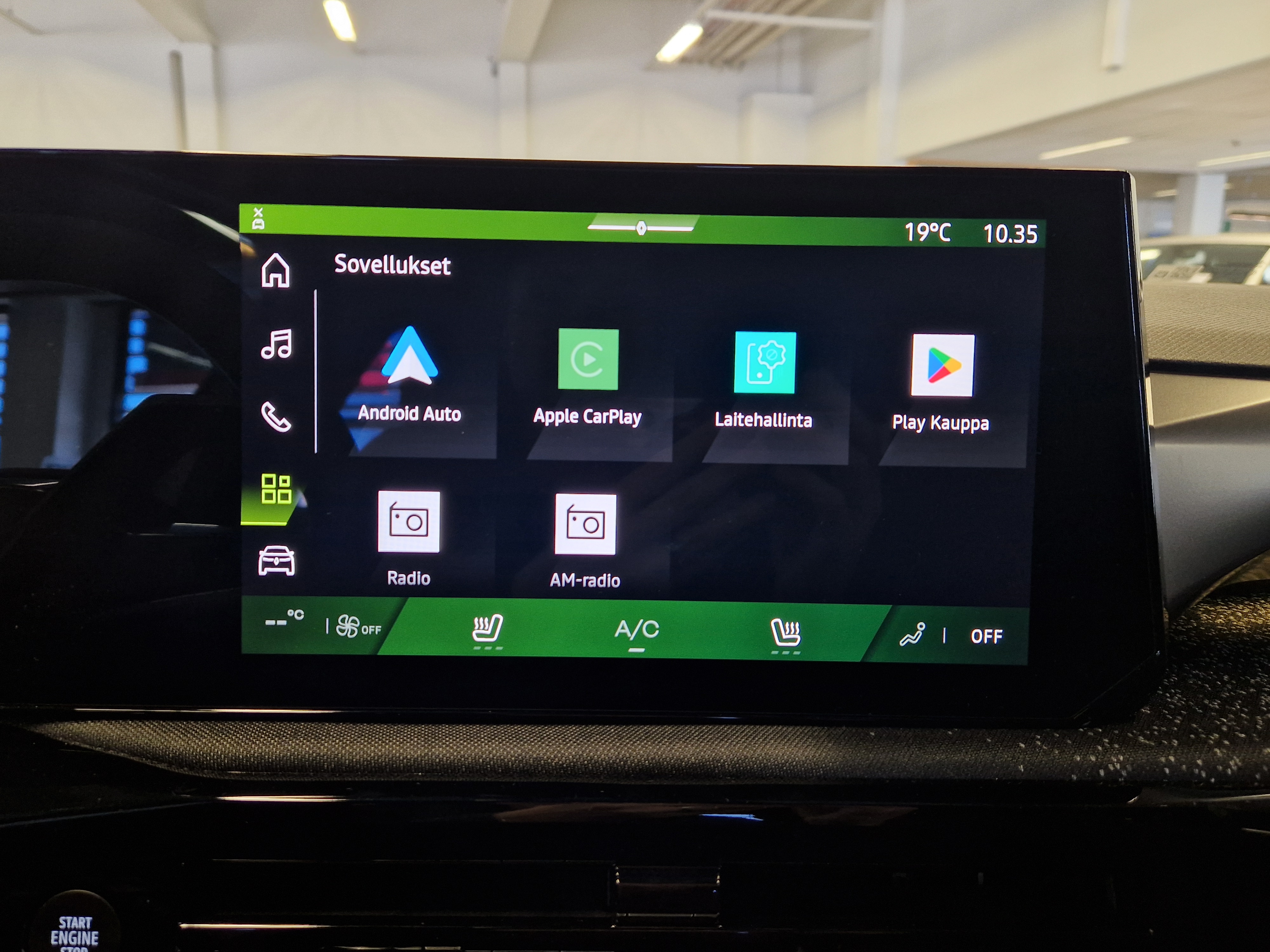 Renault CLIO TCE 115 EDC TECHNO.