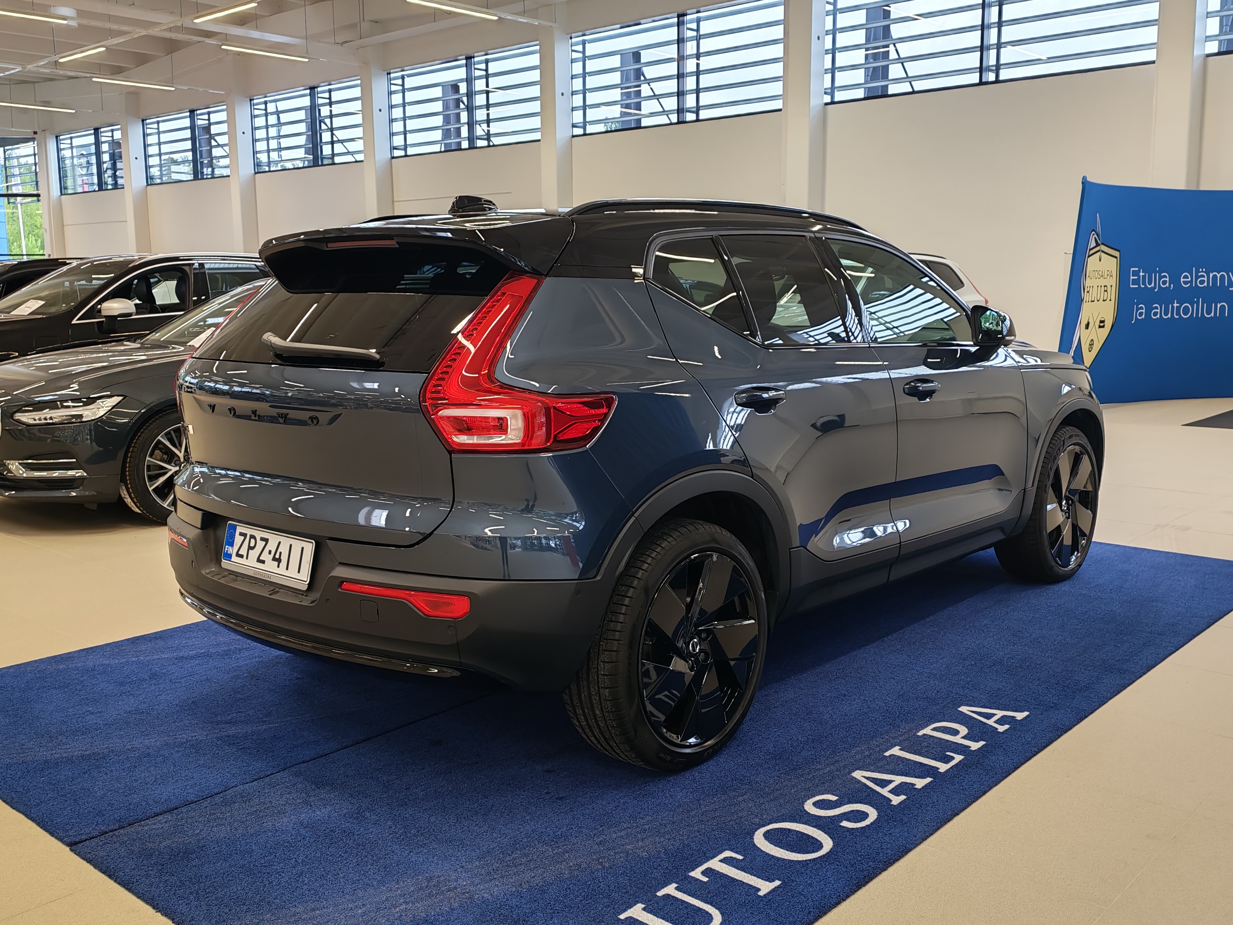 Volvo EX40 TWIN PERFORMANCE ULTRA LIMITED BLACK EDITION.